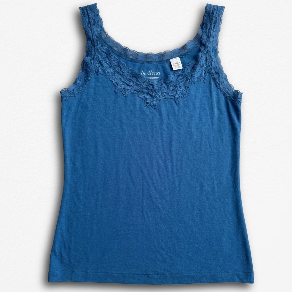 Chicos Blue Lace Trim Camisole Tank Top Size 0 Small Sleeveless Scoop Neck‎